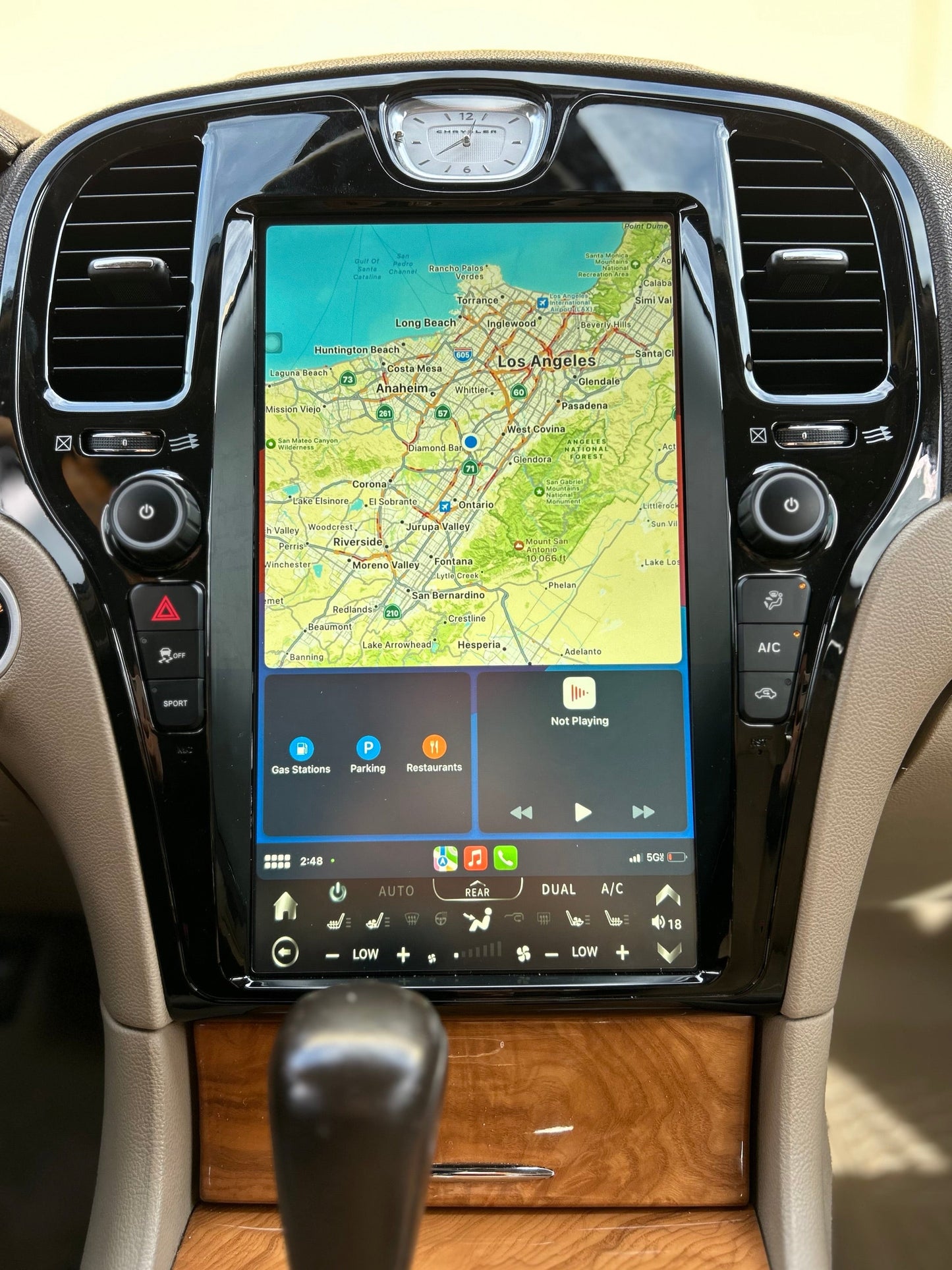 [open box] 13.6" Vertical Screen Android 13 Navigation Radio for Chrysler 300 300C 300S 2011 - 2023