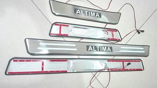 New LED Illuminated Stainless Steel Kick Plate Scuff Plate Set for Nissan Altima 2008-2017 - Smart Car Stereo Radio Navigation | In-Dash audio/video players online - Phoenix Automotive